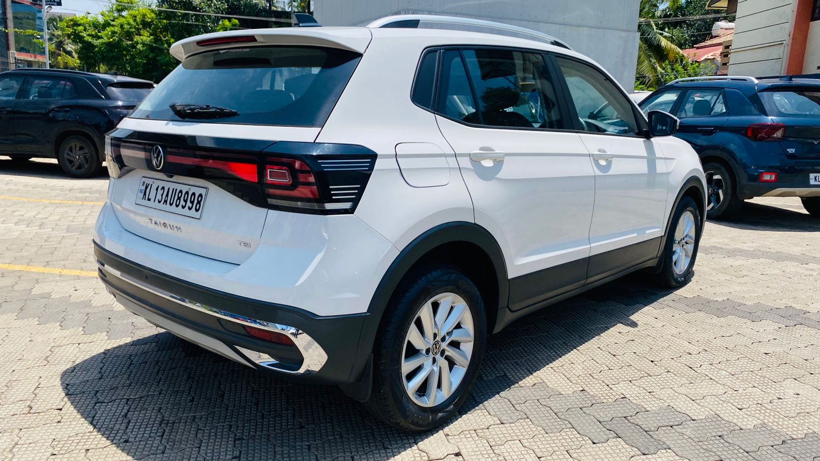 Volkswagen Taigun(2021-2023) Highline 1.0 Tsi At